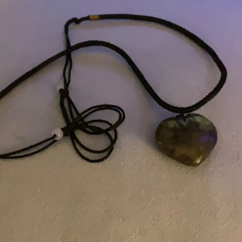 Year of the Dragon, 2024. Heart Pendant Necklace. Beautiful Stone. NWOT Black - Image 4