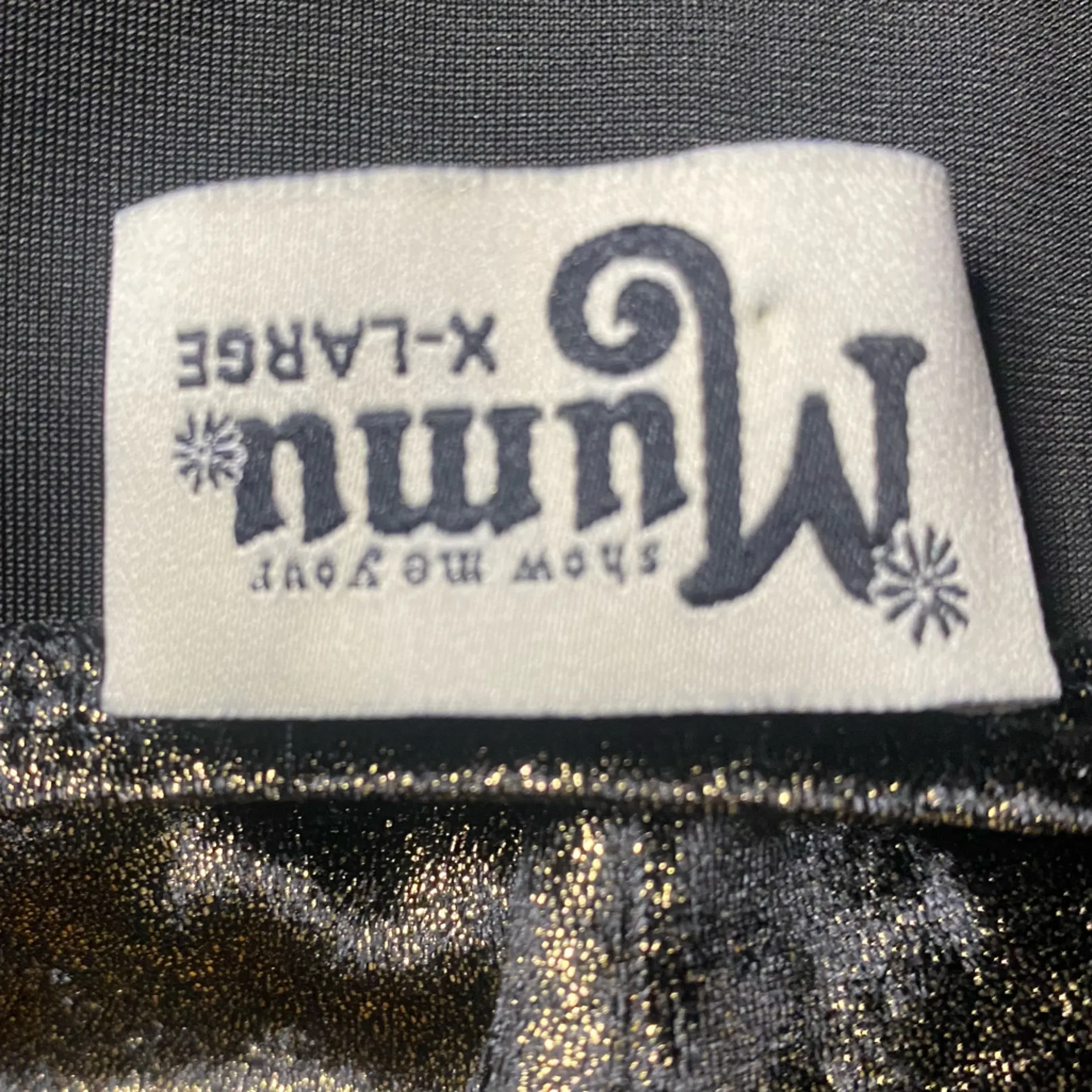 Show Me Your Mumu The Richards
Jumpsuit Jonny Gold Velvet
XL - Image 9