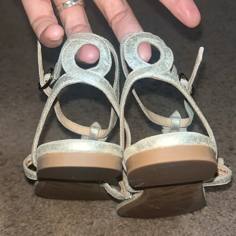 BADGLEY MISCHKA Cara II Crystal Embellished Flat Sandal Rhinestone Bling 7 - Image 6