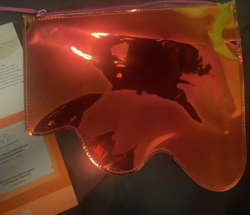 Drunk elephant makeup bag Holographic - Image 8