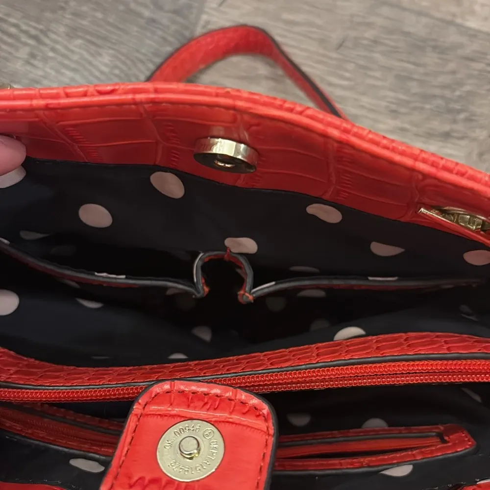 Neon Anne Klein Snakeprint handbag - Image 9