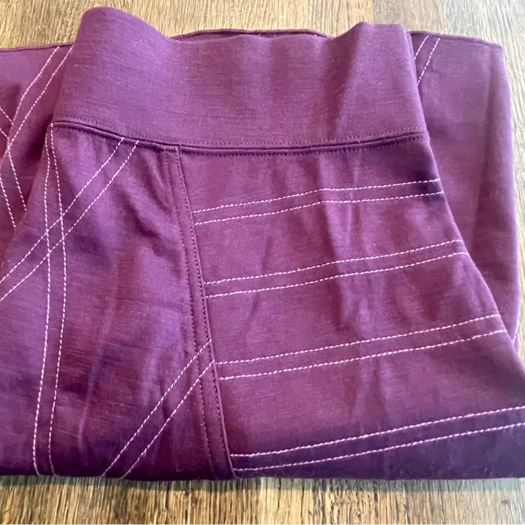 NWT title nine Walk the Line skirt - size M - Image 5