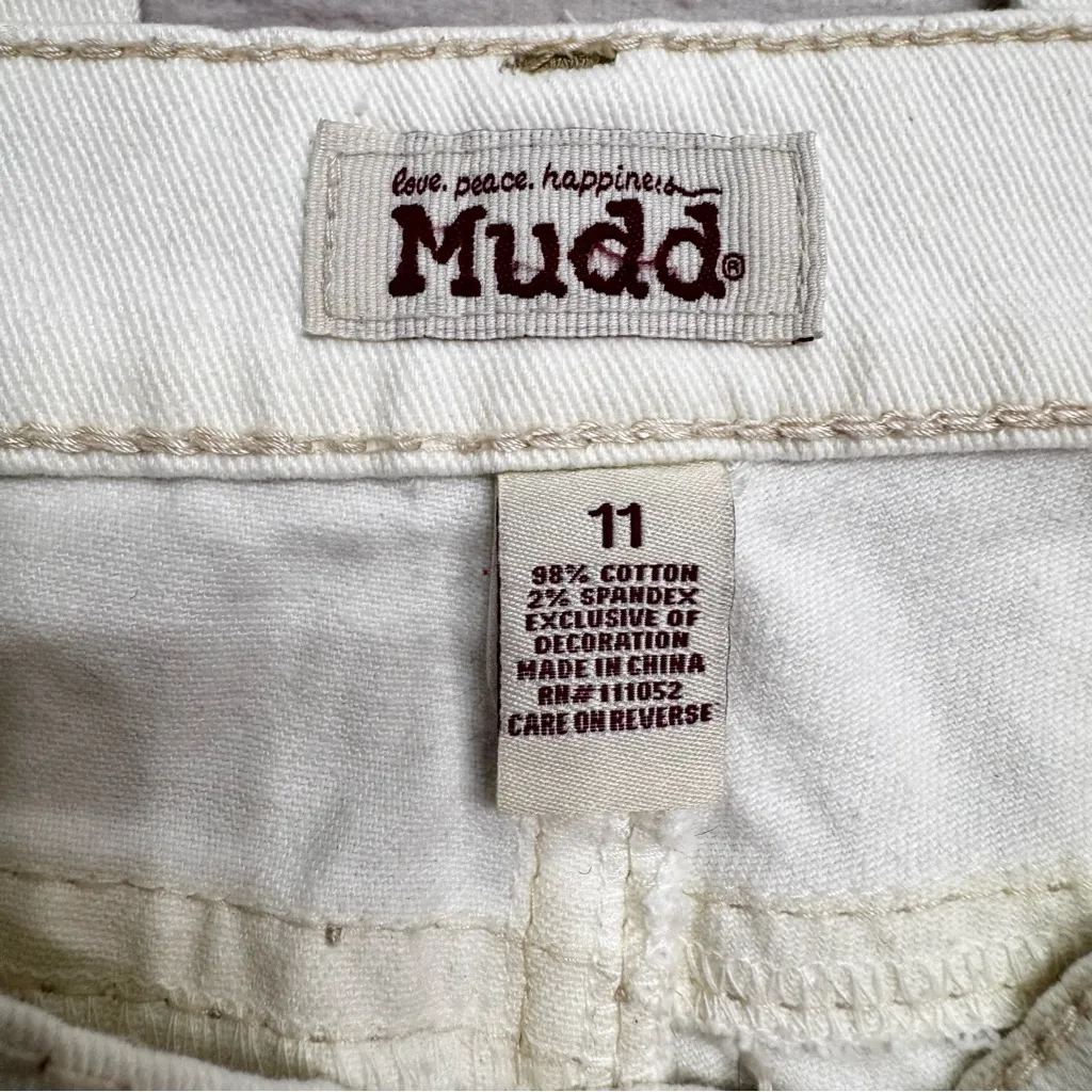 MUDD Cream Distressed Denim Skinny Jeans with Lace Detailed Pockets Low Rise 11 - Image 4