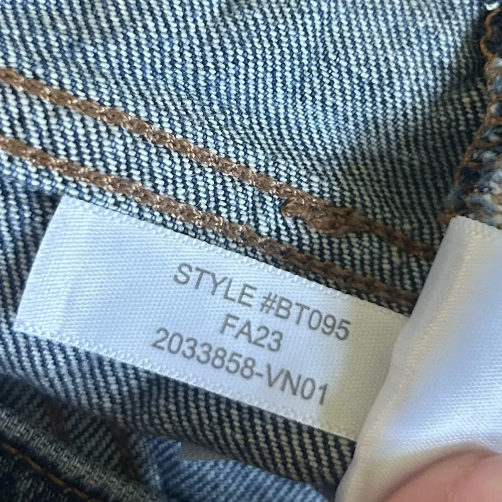 J.Crew Factory Mid Rise Flare Crop Denim Blue Jeans Size 30 Petite - Image 7