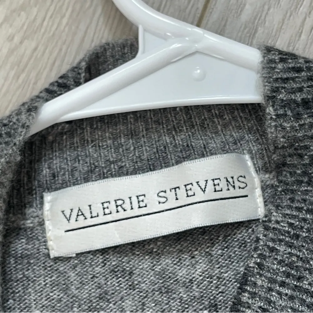 Valerie Stevens Sweater gray (medium) mockneck snakeskin wool chic knit winter - Image 2