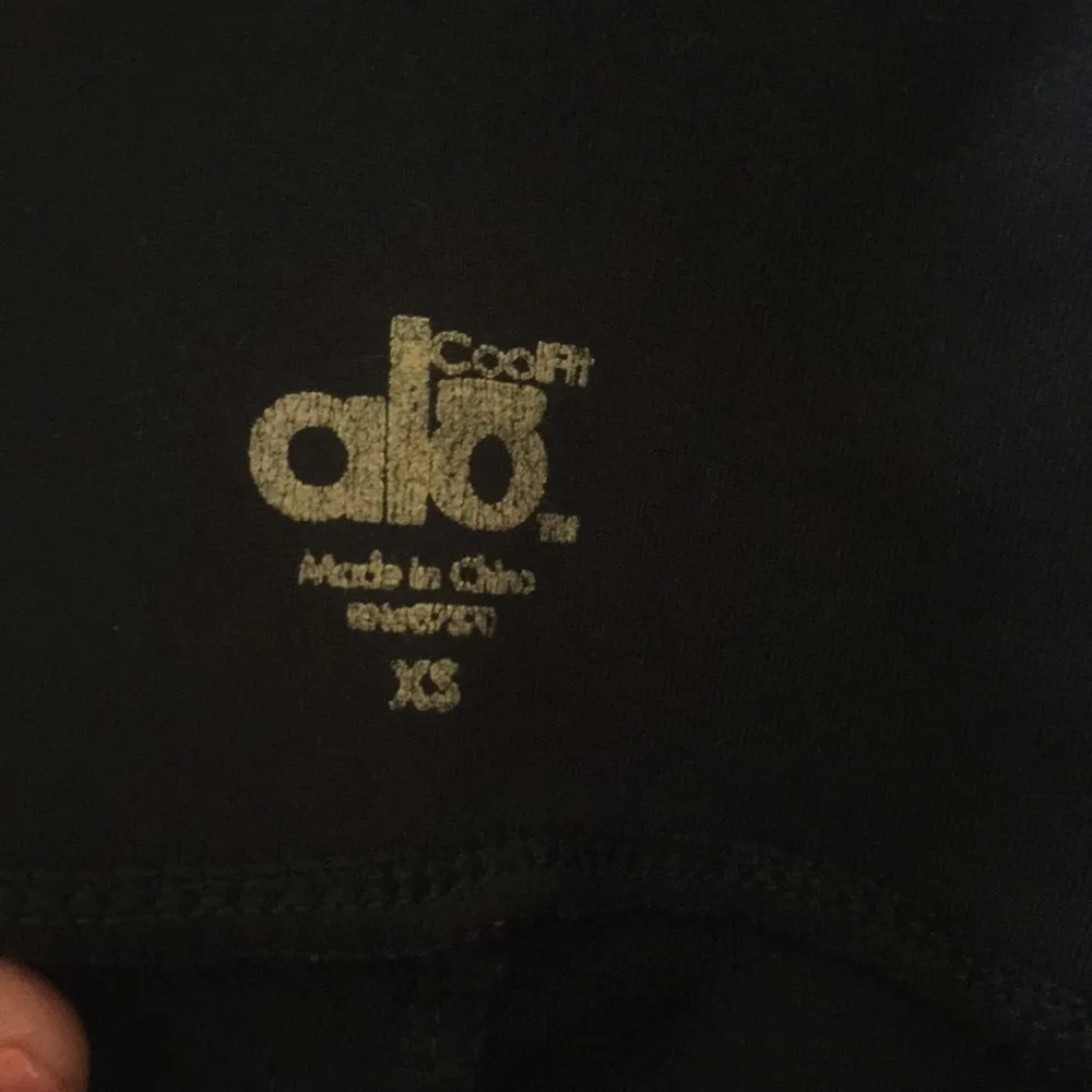 Alo yoga high rise bootcut cropped leggings size XS red band! - Image 2