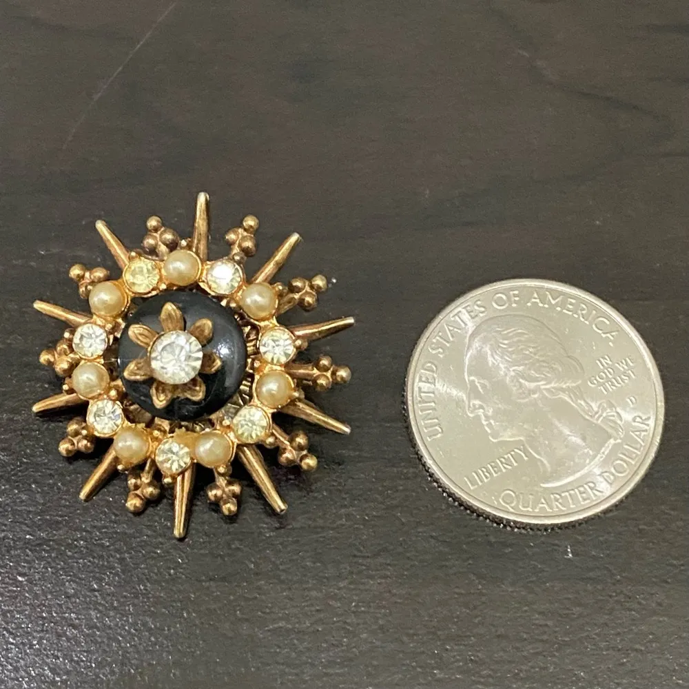 Vintage Unsigned Faux Pearl & Rhinestones Starburst Brooch - Image 6