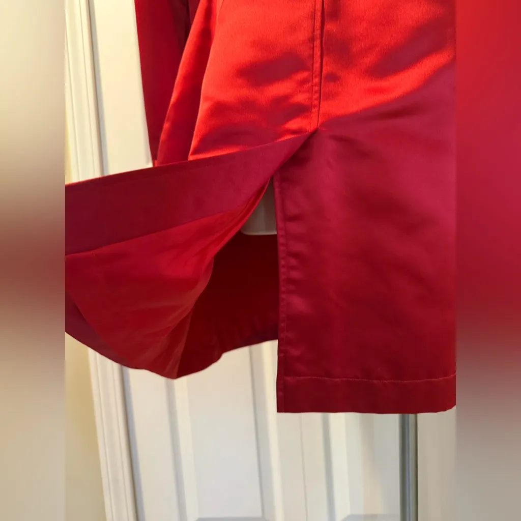 Vintage Anne Klein 100% Silk Coat, Size L in Scarlett Red - Image 11