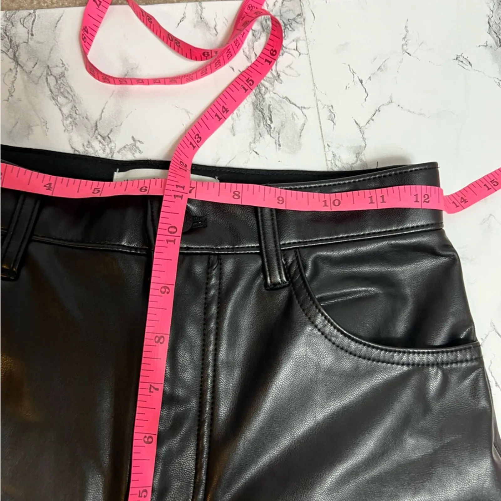 Abercrombie & Fitch vegan leather 90’s straight ultra high rise 26 short - Image 7