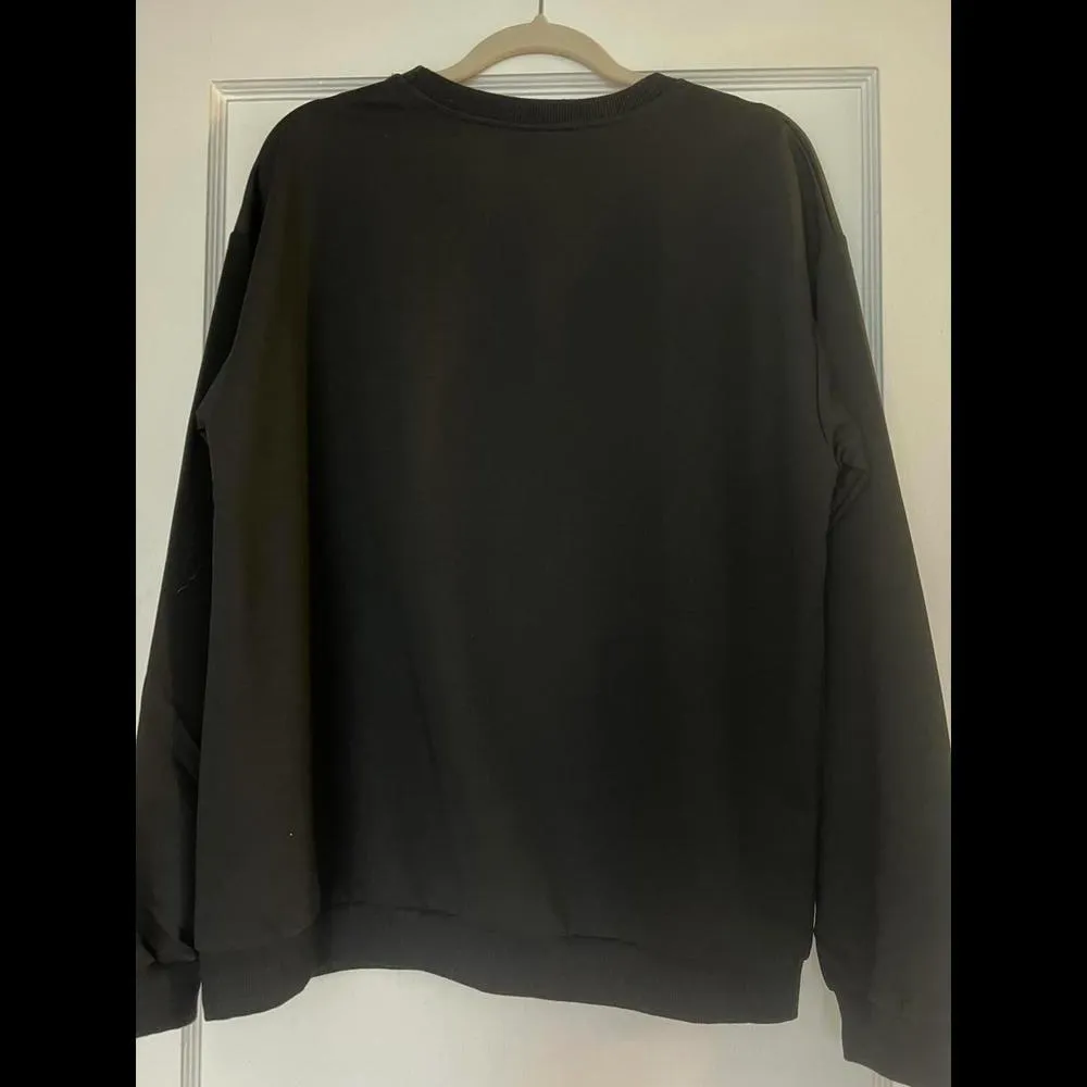 Stylish Women's Graphic Taylor Swift Sweatshirt - Image 4