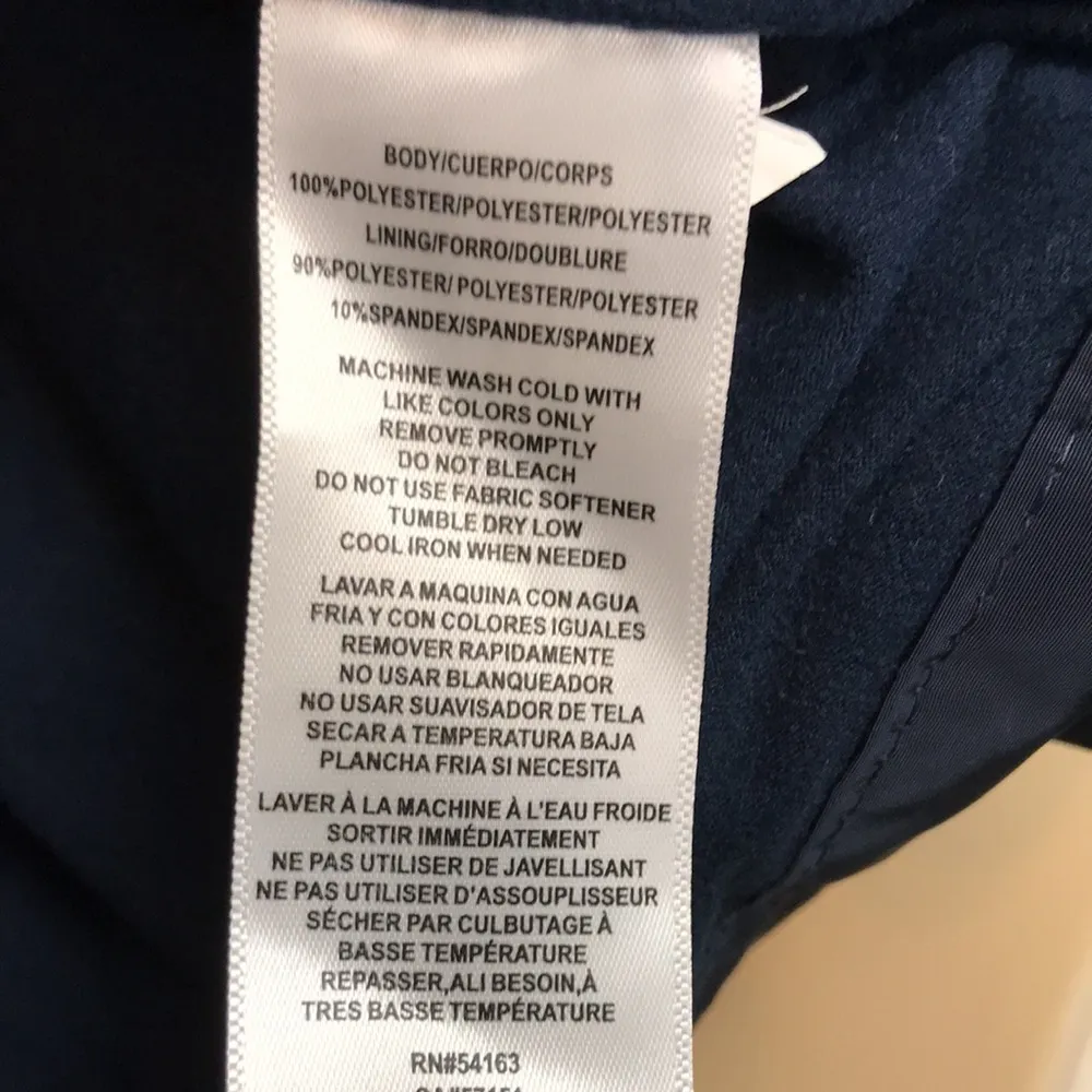 Tommy Hilfiger Sport Women’s Navy Blue Logo Front Hooded Outdoor Rain Jacket - Image 10