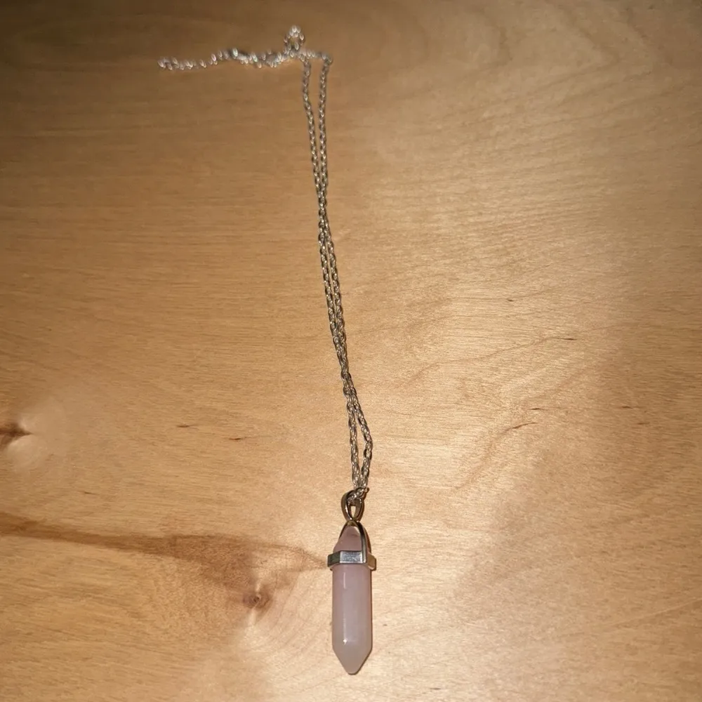 Pink Quartz Necklace White - Image 3