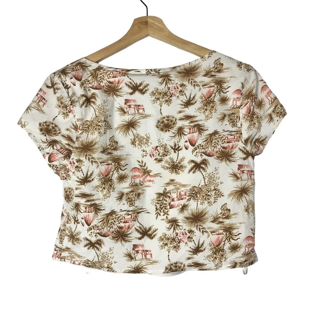 Abercrombie & Fitch White & Pink Floral Clasp Front Short Sleeve Crop Top L - Image 2