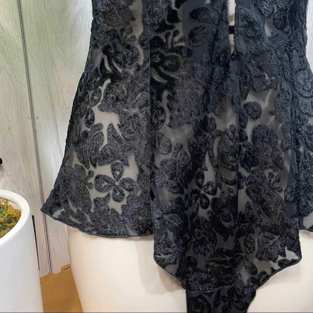 Victoria’s Secret Gold Label Vintage Crushed Velvet Plunge Teddie size S Small - Image 9