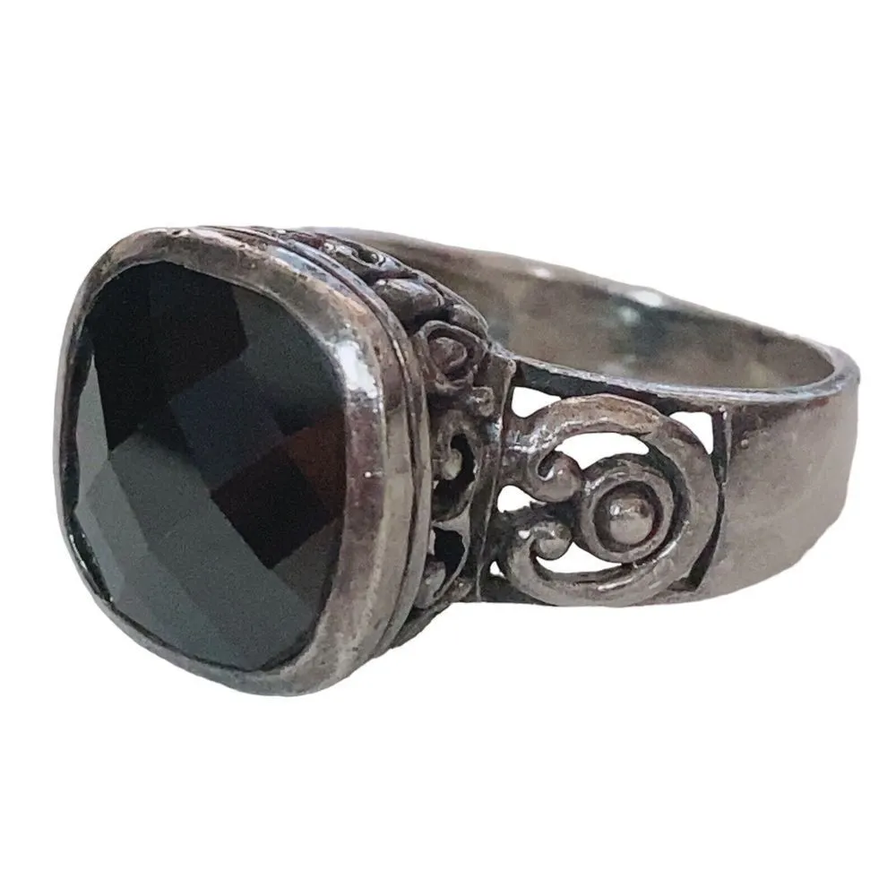 VTG 925 Sterling Silver Faceted Onyx Scroll Filigree Ring Size 6.75 Wide Band - Image 5