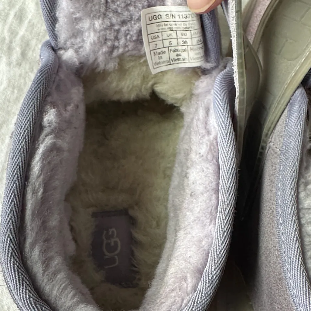 UGG  Women's Boots in Light Purple - Image 11