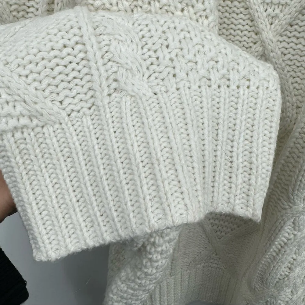 Simply Couture  Fisherman Cable Knit Plus Size Sweater Cream Size 2X - Image 5