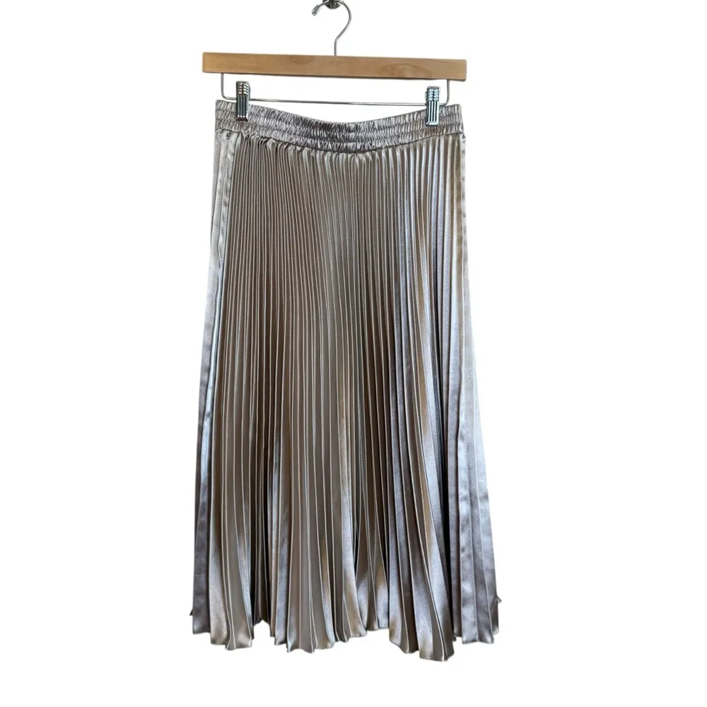 Lucy Paris Nicole Pleated Midi Skirt Metallic Small Event Special Occasion Fancy - Image 3