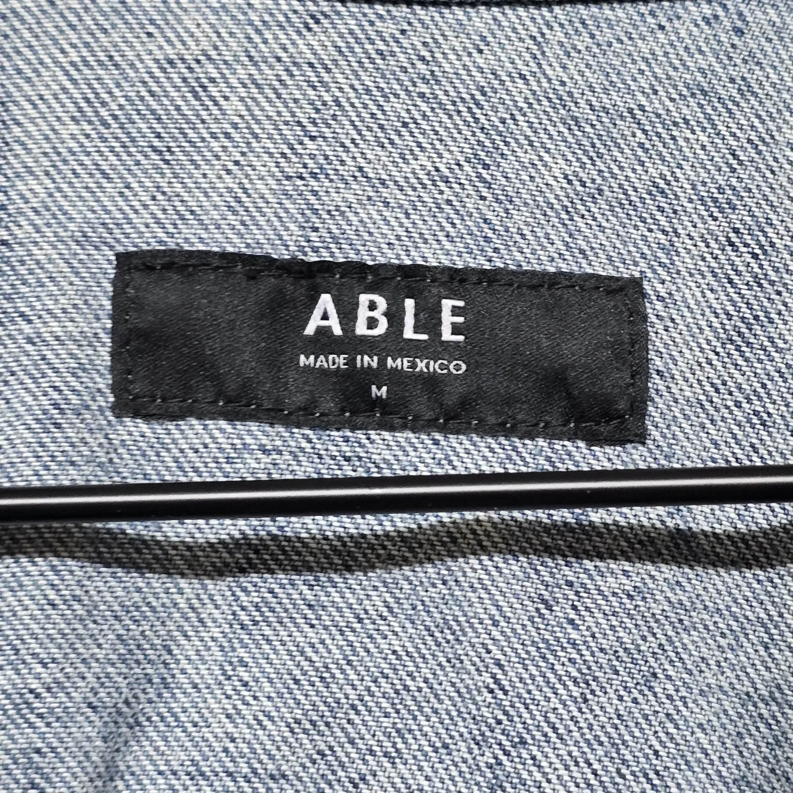 Able Women Blue Original Wash Collared Button Front Distressed Merly Jacket Med - Image 3