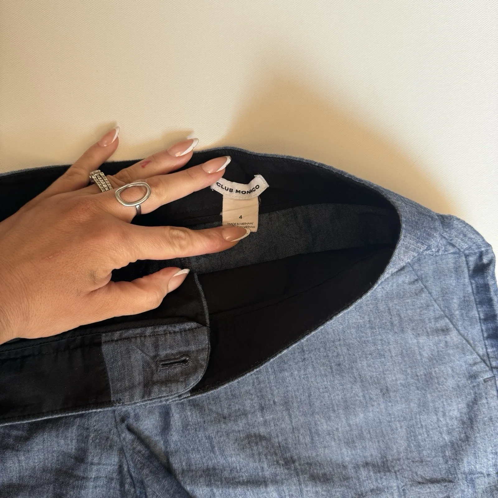 Club Monaco Women's Blue Scalloped Hem Shorts Size 4 Casual Lightweight‎ - Image 3