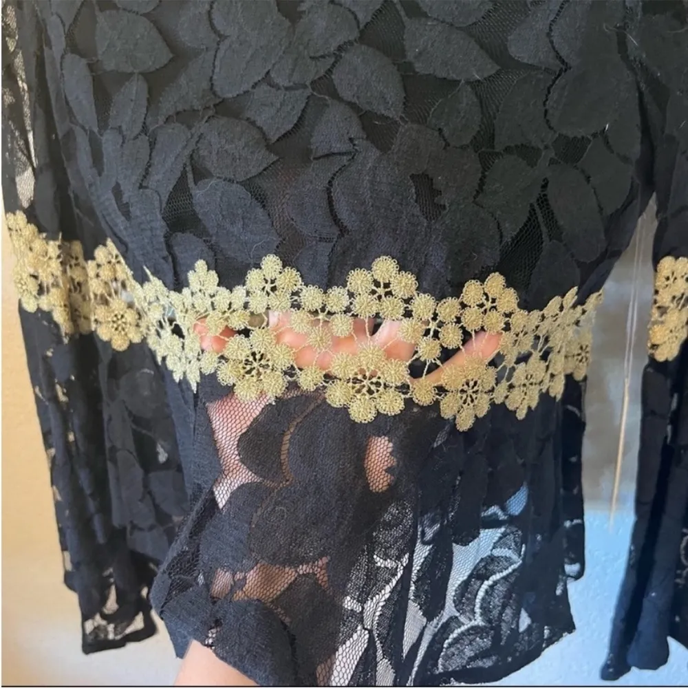 NWT Double Zero Black and Gold Lace Long Sleeve Blouse - Image 4