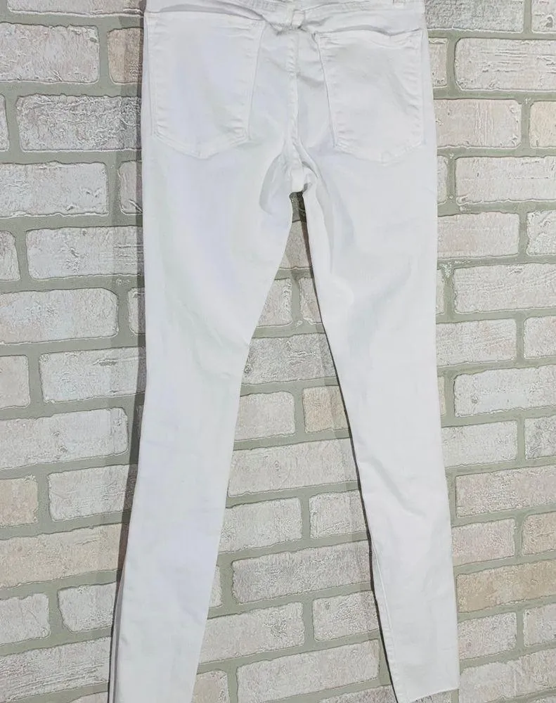 Frame NWT Le High Skinny Distressed Blanc … - Image 10