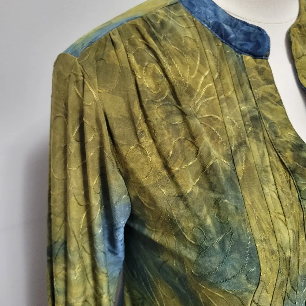 New Directions olive/navy pleated tie dye popover size mp - Image 2