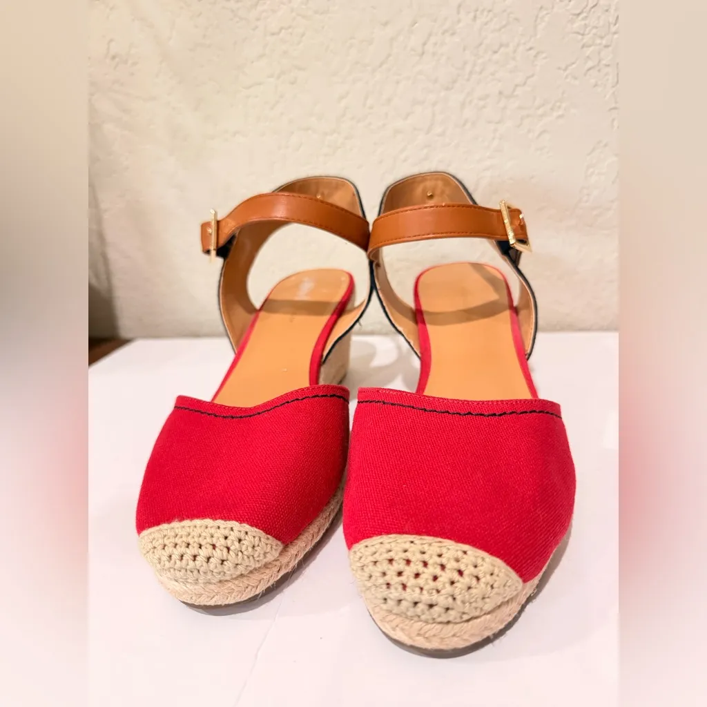 Tommy Hilfiger Women's Nilsa Sandal Red And Tan Size 9.5  Wedges Close Toe - Image 7
