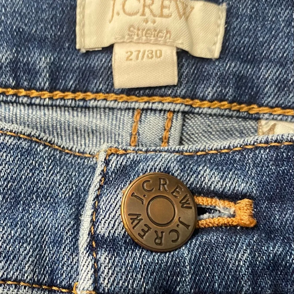 J.CREW STRETCH JEANS Size 27. - Image 3