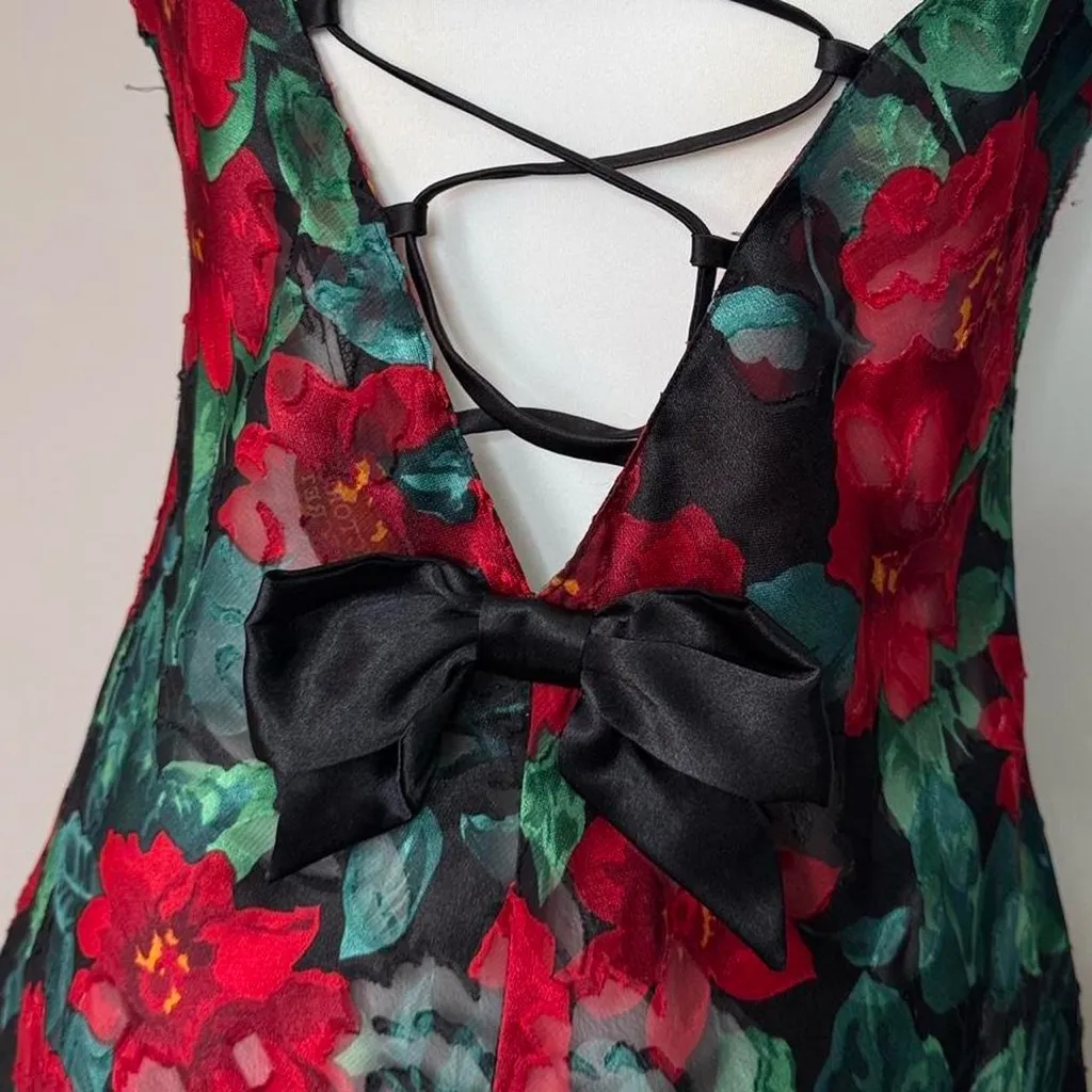 Vintage Victoria’s Secret Floral Slip Chemise - Image 7