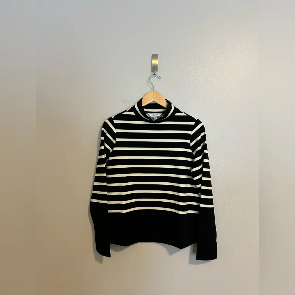 Spanx  Air Essentials Mock Neck Pullover in Black/White Stripe size Small (S) - Image 2