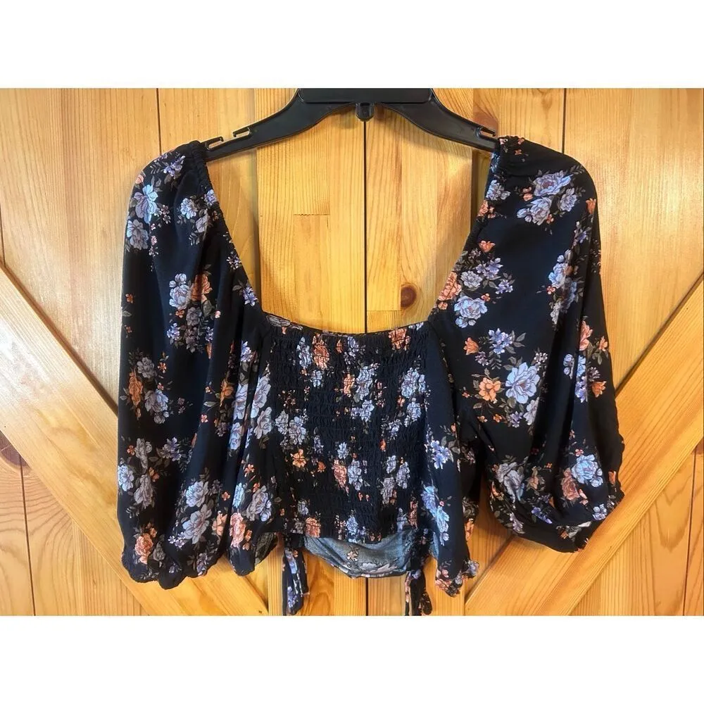 Live To Be Spoiled Peasant Crop Top Blouse Smocked Back Size Medium (5638) - Image 3