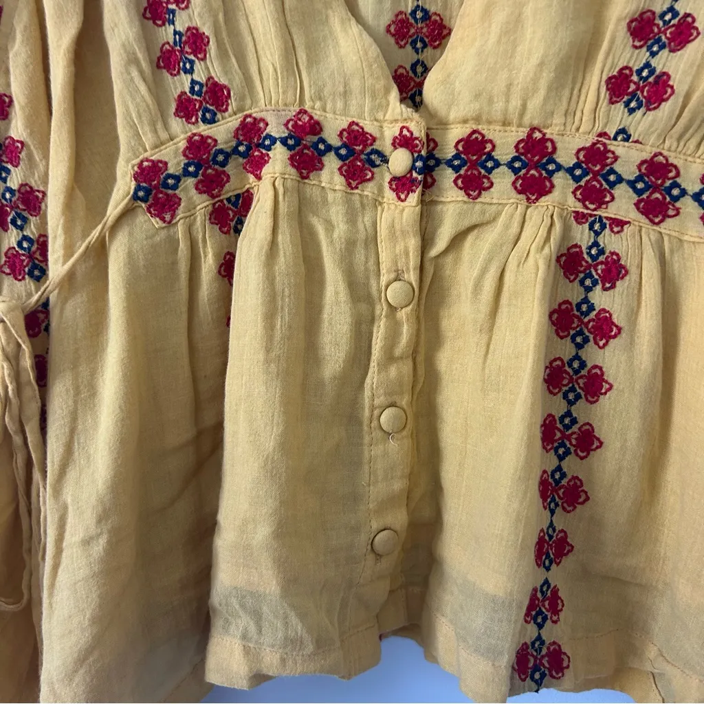 Tularosa Golden Sunshine Yellow Embroidered Short Sleeve V Neck Top XS - Image 6