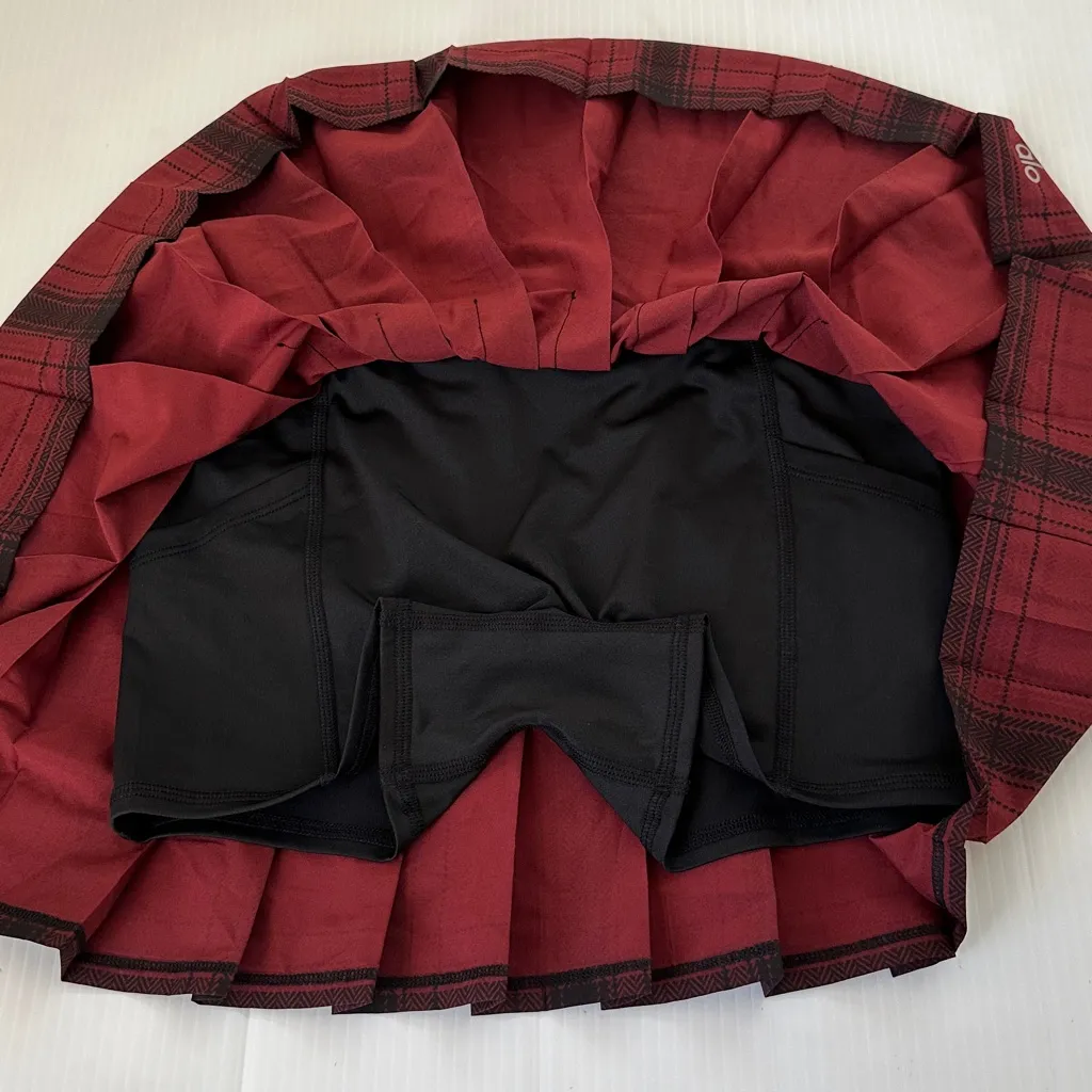 ALO Yoga Legacy Plaid Varsity Tennis Skirt Cranberry Black, S - Image 12
