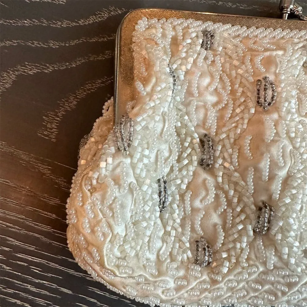 Vintage Fine Arts Beaded Clutch Cream Gold Clasp Chain Evening Bag - Image 3