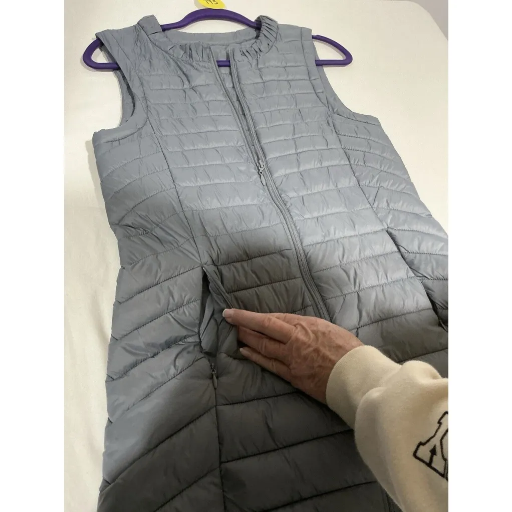 Woman’s Design By Korea Gray Large Puffer Down Vest Zip Front - Image 7