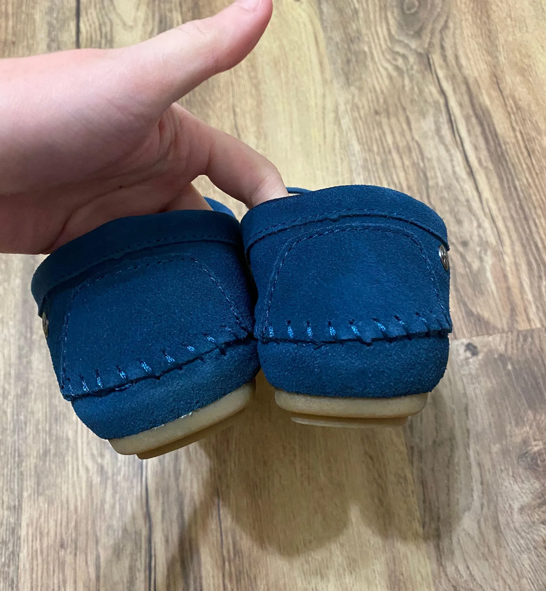BEARPAW Shoes - Image 3