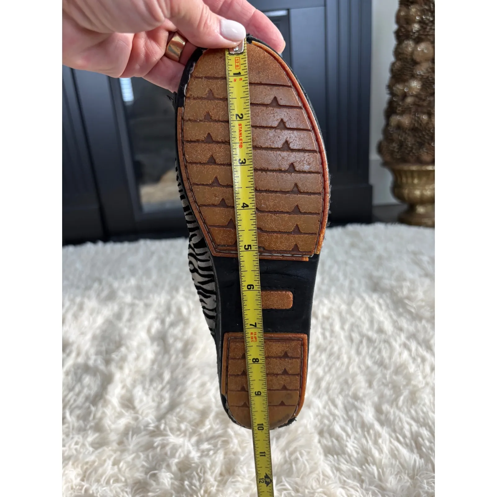 La Plume Zebra Print Buckle Sandals Slides Women's Fashion‎ Shoes 9 Tan - Image 6