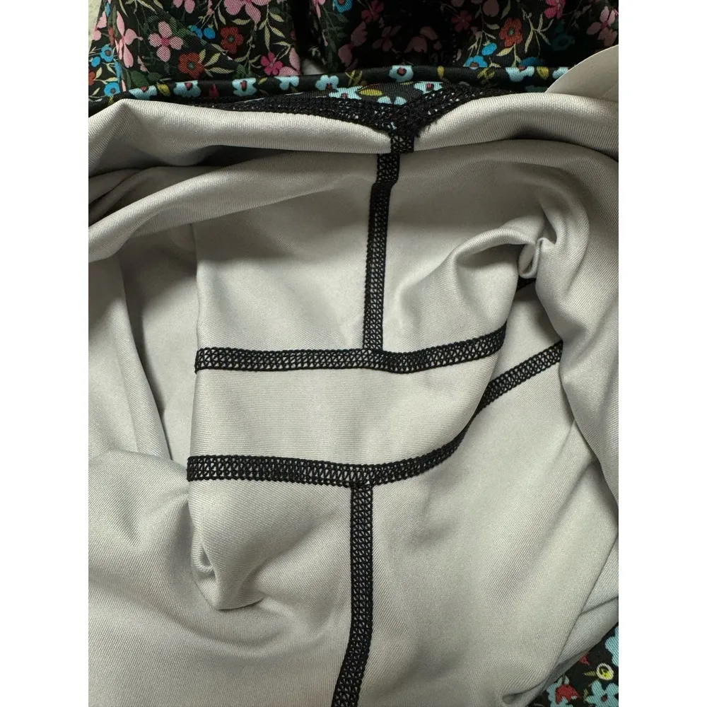 Nike Floral Legging M - Image 6