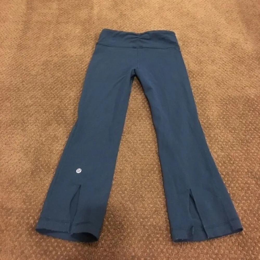 LULULEMON Teal Blue Cropped Leggings with Split Hem ON Back Size 2 - Image 2