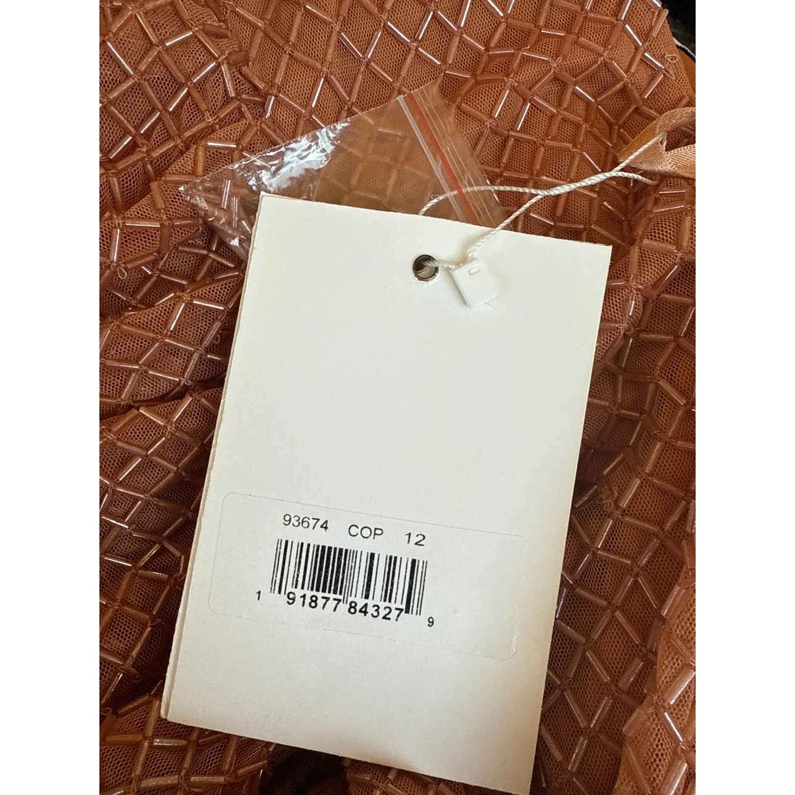 NWT Mac Duggal
Beaded Wrap Over Puff
Sleeve Dress 93674 Copper
$598 - Image 5