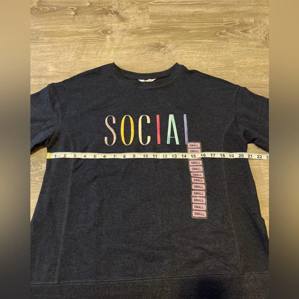 Wildfox Statement Sweatshirt Social Embroidered NWT Womens Size S Blue Pullover - Image 7