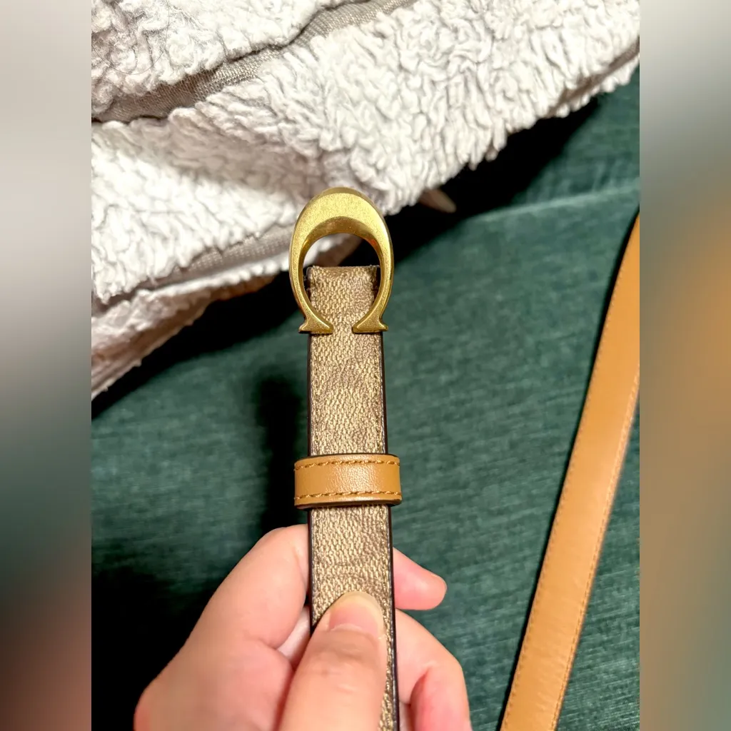 NWOT Coach Leather/Canvas Belt With Gold C Buckle, Signature logo, S Size - Image 2