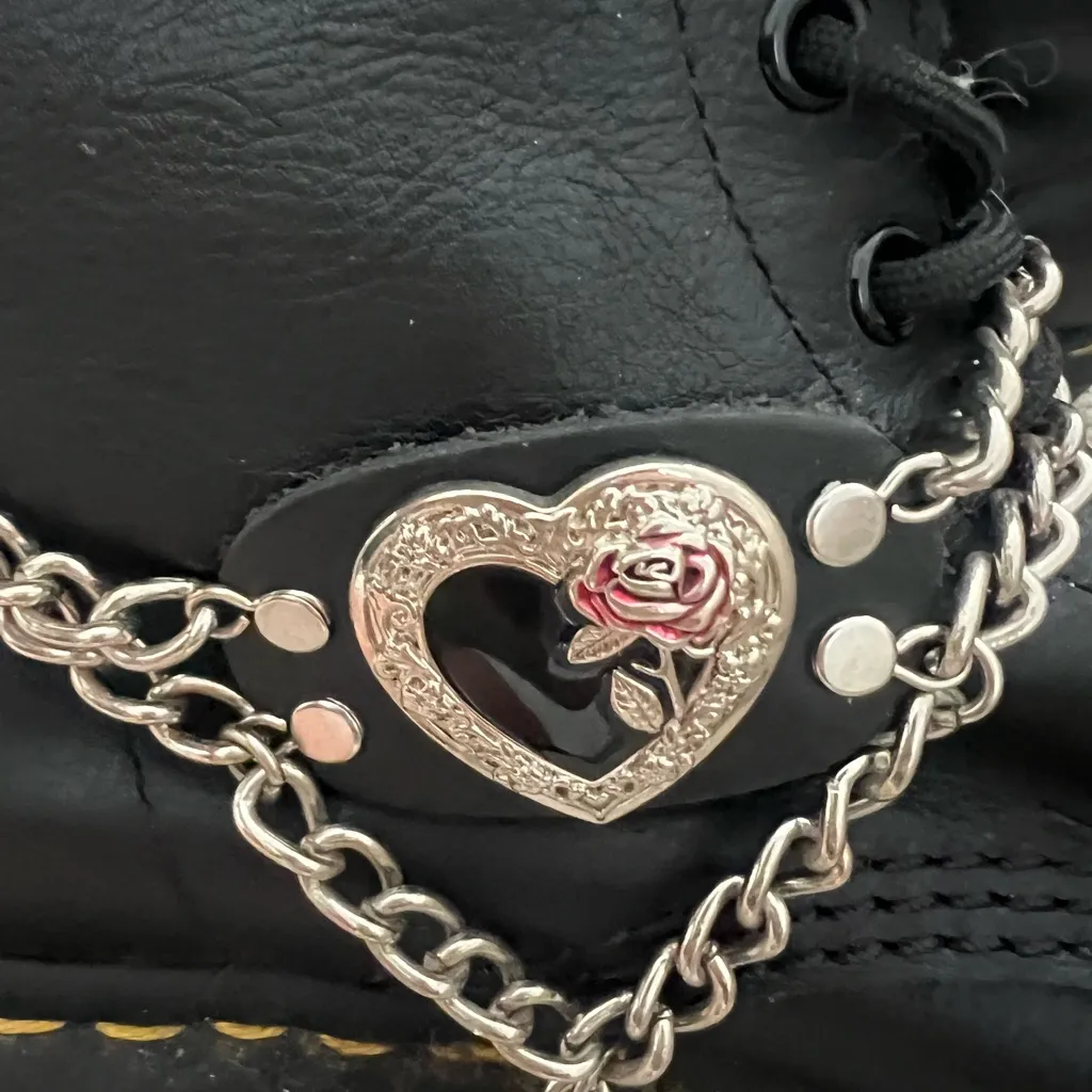 Boot heart Chain jewelry Black - Image 4