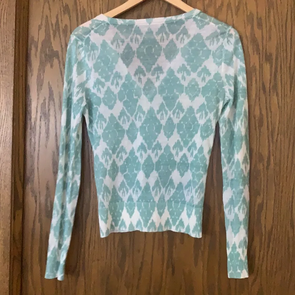 Loft lightweight light green and‎ when v neck button down cardigan - Image 4