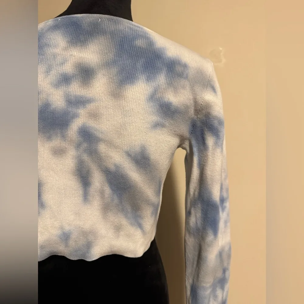 Handmade Brandy Melville Blue and White Tie Dye Button Down Long - Image 7