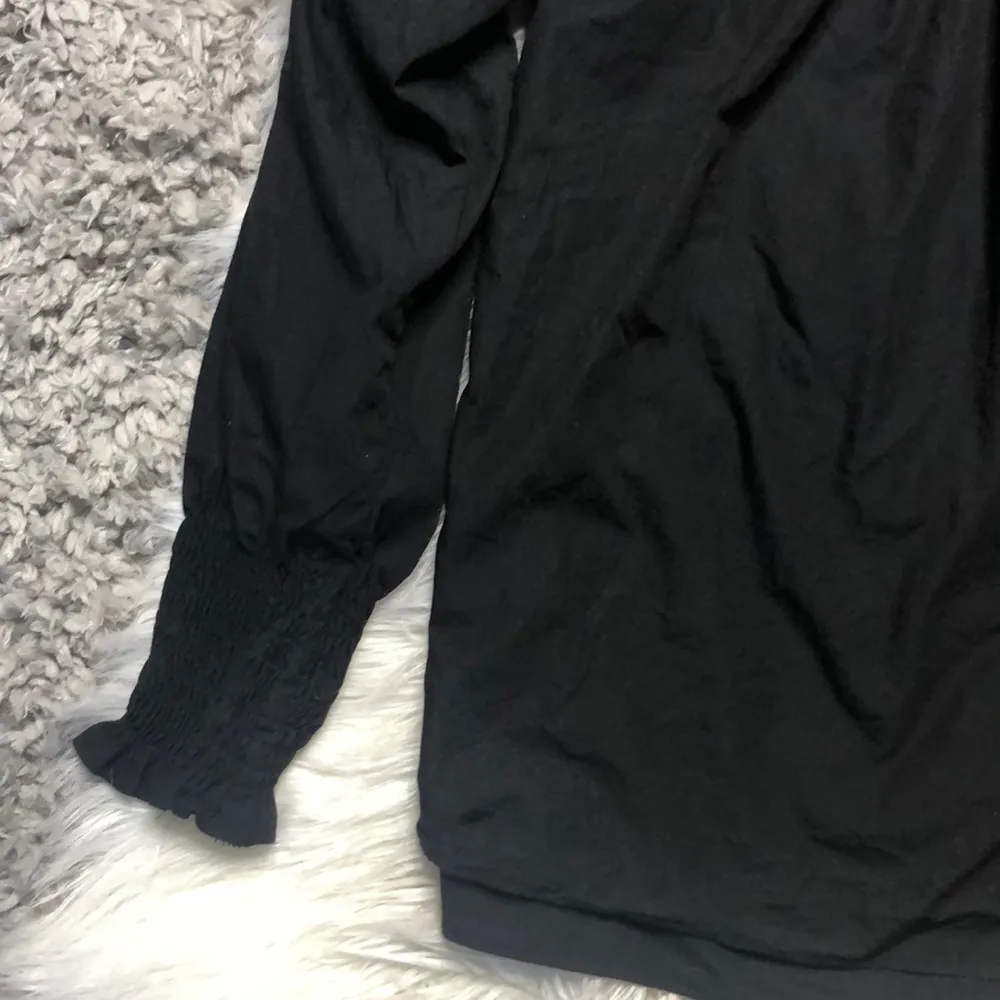 Zara black off shoulder long sleeve blouse small - Image 2