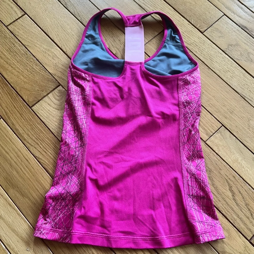 Niks - Athletic Pink Geometric Racerback Tank Top - Image 3