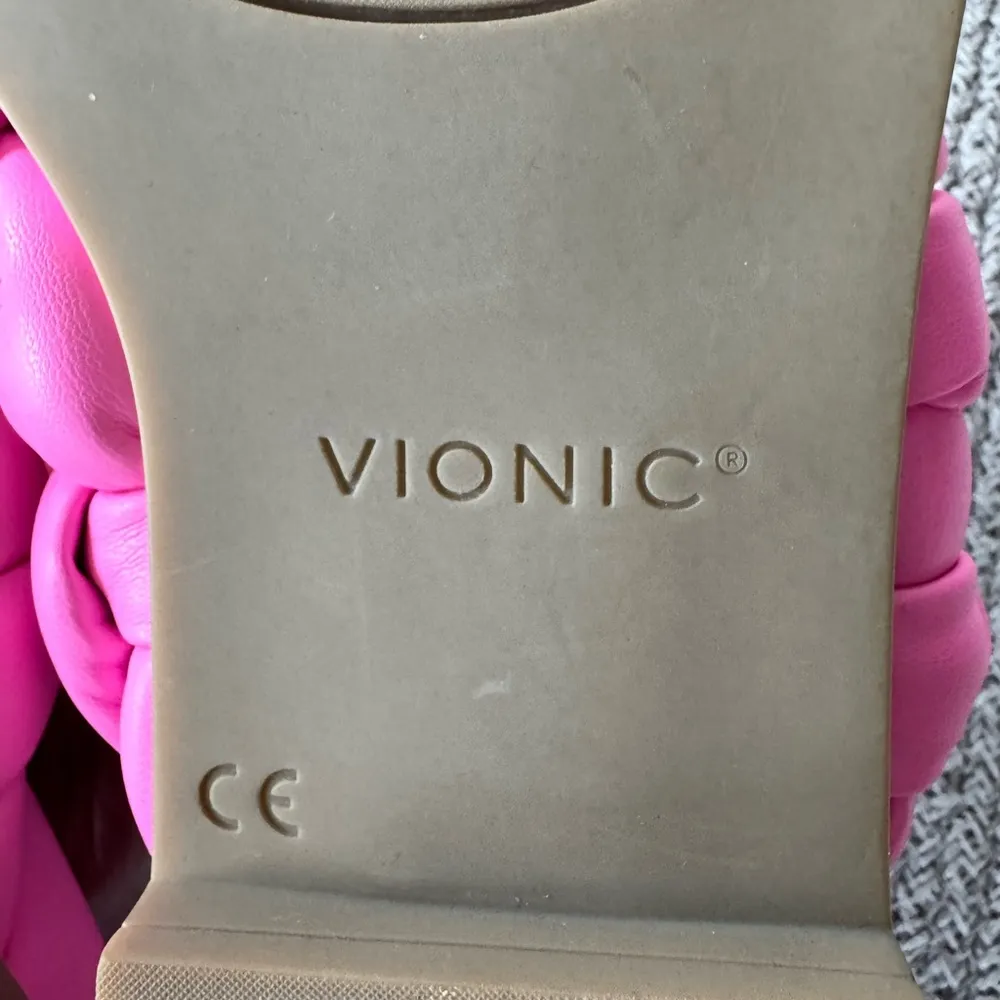 VIONIC Kalina Hot Pink Fuschia Puffy Braided Arch Support Sandals Size 8 NWOT - Image 6