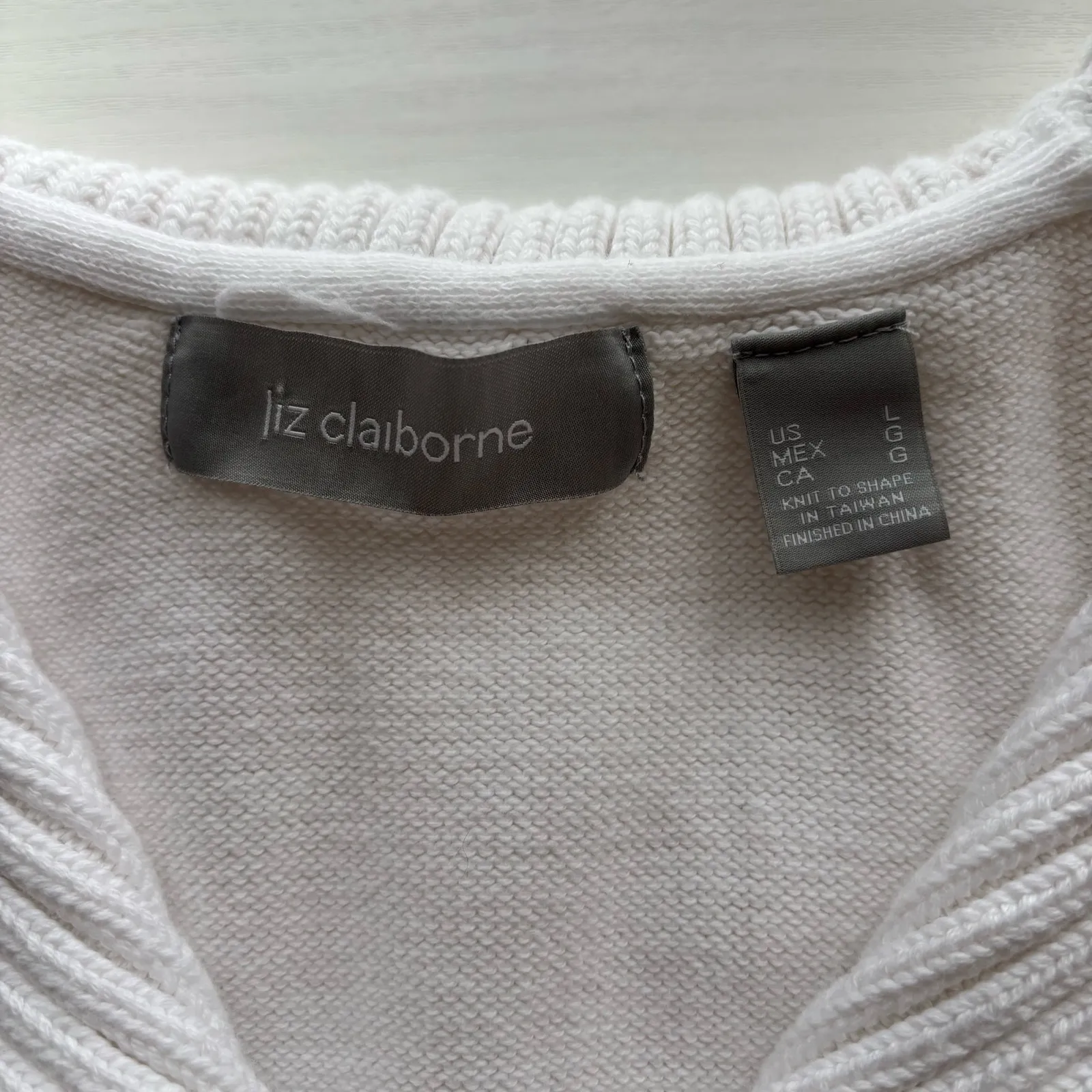 Liz Claiborne White Shawl-Collar Pullover Sweater Size Large - Image 9